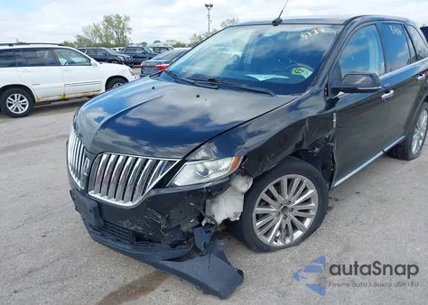 2013 Lincoln Mkx z USA, uszkodzony, nr VIN 2LMDJ6JK9DBL37711